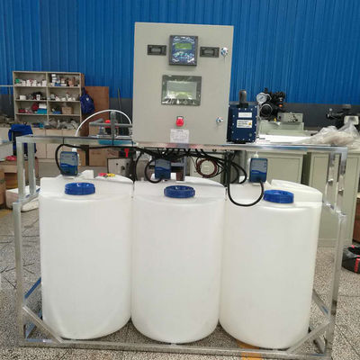 unité de dosage chimique automatique de réservoir du PE 500L avec le mélangeur dosant la pompe