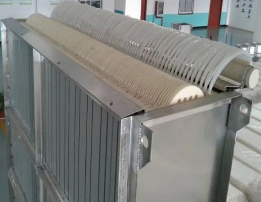Traitement des eaux usées par bioréacteur à feuille plate Résistance élevée à la pollution Fabrication professionnelle