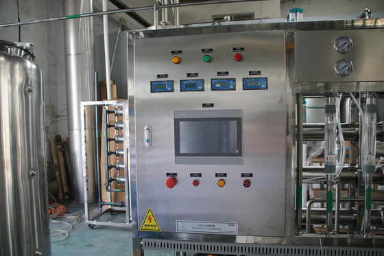 2TPH 3.0kW-380-415V 3xSS304 réservoirs d'eau saumâtre usine d'osmose inverse