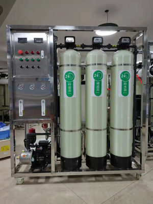 250L/H 1,7kW-380-415V 3xFRP réservoirs d'eau salée usine d'eau d'osmose inverse