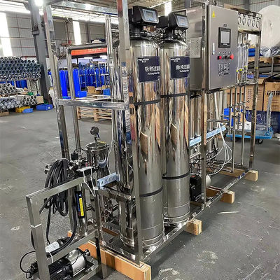 1.5TPH 3.0kW-380-415V 2xSS304 réservoirs d'eau saumâtre usine d'osmose inverse