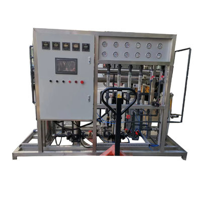 La machine à eau ultrapure 1500LPH peut produire de l'eau avec une résistivité de 18MΩ*Cm