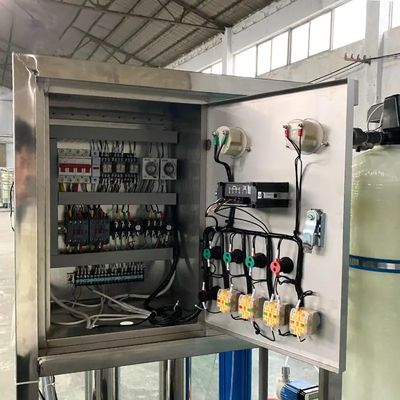 2 réservoirs de FRP Système de filtration de l'eau à membrane RO industriel 500LPh