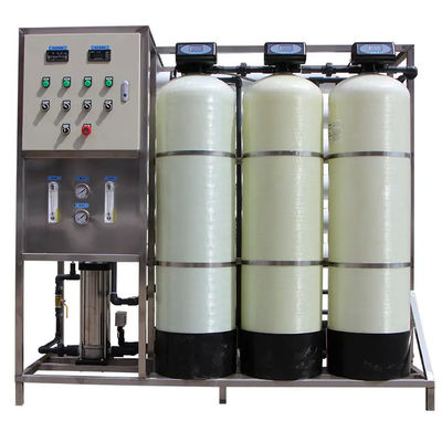 1.5TPH 3xFRP réservoirs 160*85*170cm usine d'eau à osmose inverse pour l'industrie