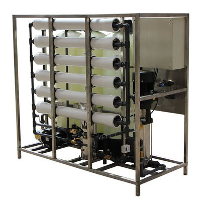 1.5TPH 3xFRP réservoirs 160*85*170cm usine d'eau à osmose inverse pour l'industrie