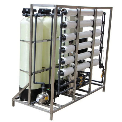 1.5TPH 3xFRP réservoirs 160*85*170cm usine d'eau à osmose inverse pour l'industrie