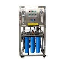 Une installation d'eau d'osmose inverse à l'eau saumâtre 250L/h 1600 GPD