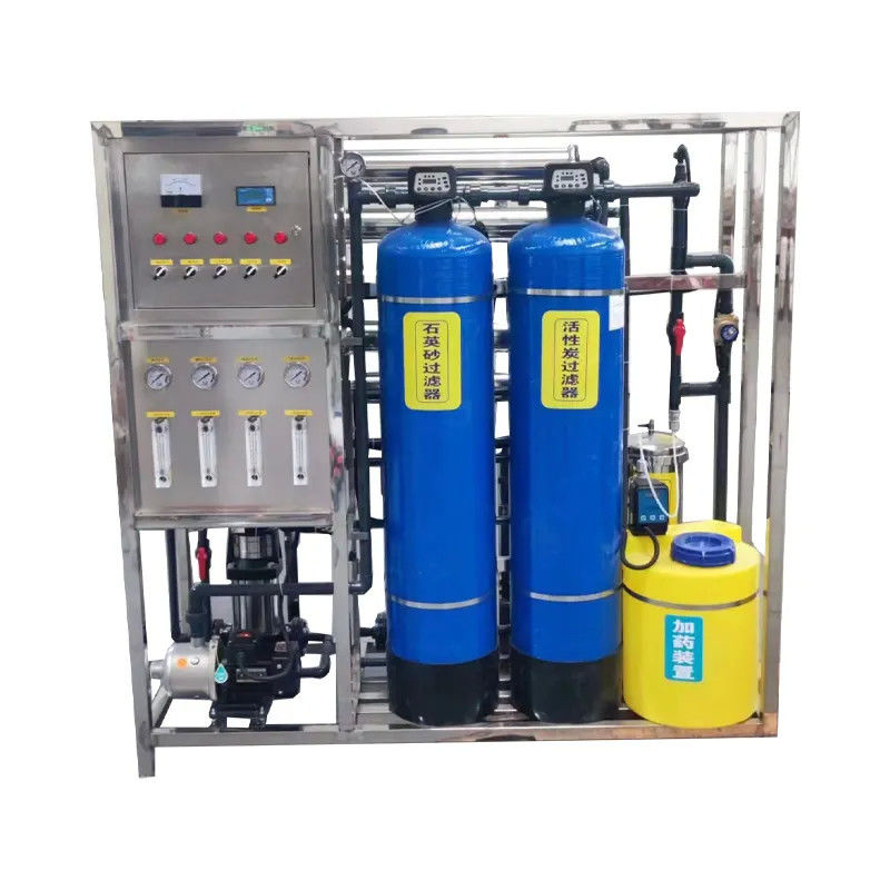1.5tph 2xFRP réservoirs d'eau saumâtre usine d'eau d'osmose inverse pour l'industrie agricole