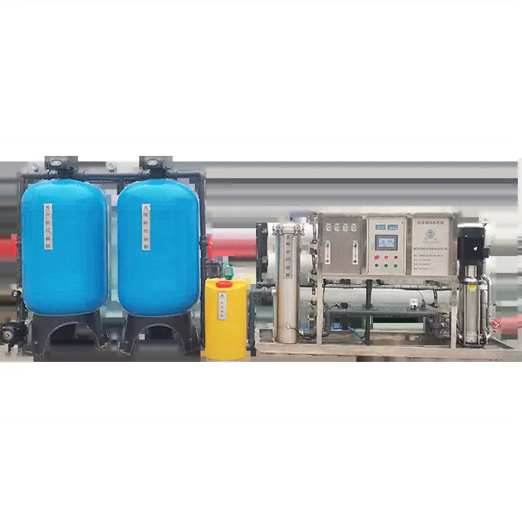 4TPH FRP réservoirs d'eau saumâtre usine d'eau par osmose inverse pour puits de forage